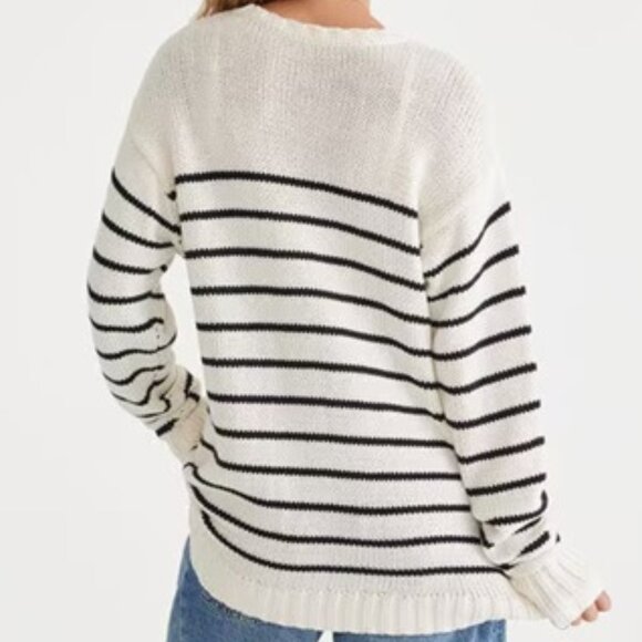 Aeropostale Women's Oversized Classic Striped Knit Crewneck Sweater NWT - Picture 2 of 10